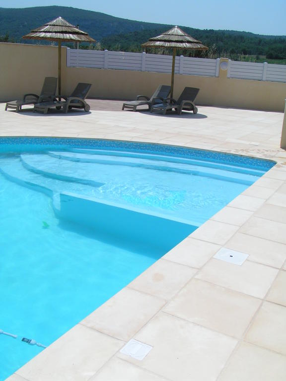 Aux Couleurs D'Ardeche Apartment Vallon-Pont-dʼArc Exterior foto