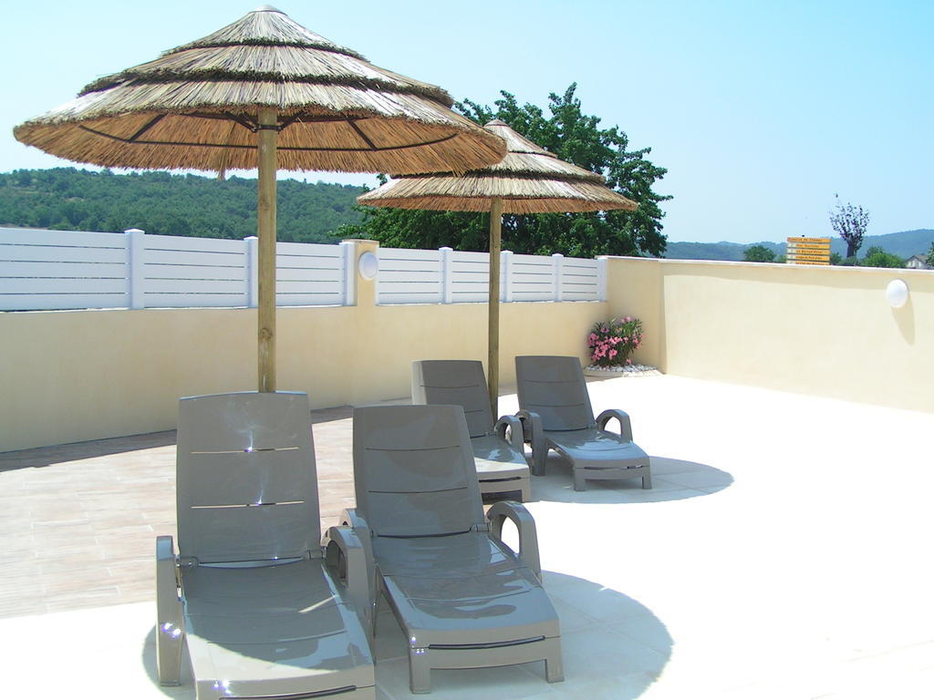 Aux Couleurs D'Ardeche Apartment Vallon-Pont-dʼArc Exterior foto